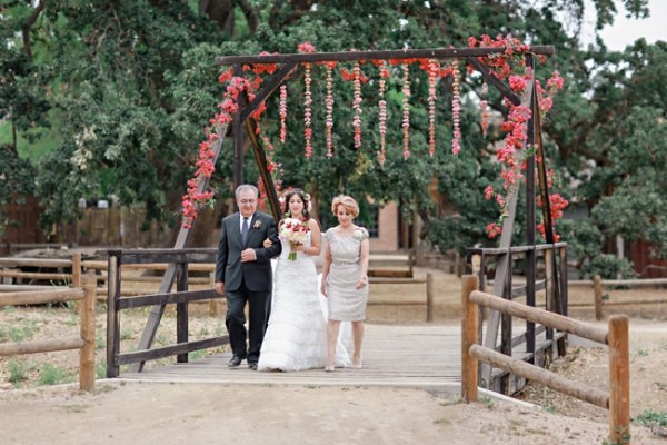 floral-filled-southwestern-wedding
