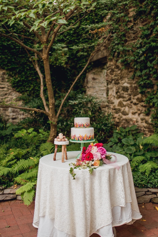 floral-packed-garden-wedding-ideas