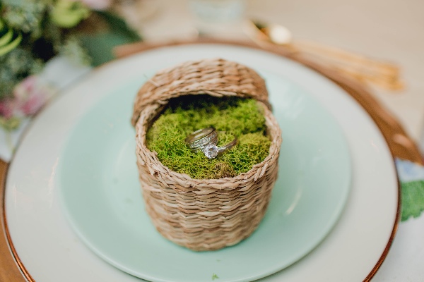 floral-packed-garden-wedding-ideas