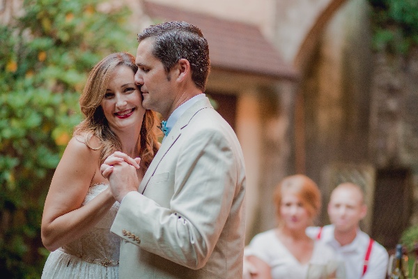 floral-packed-garden-wedding-ideas
