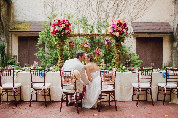 floral-packed-garden-wedding-ideas