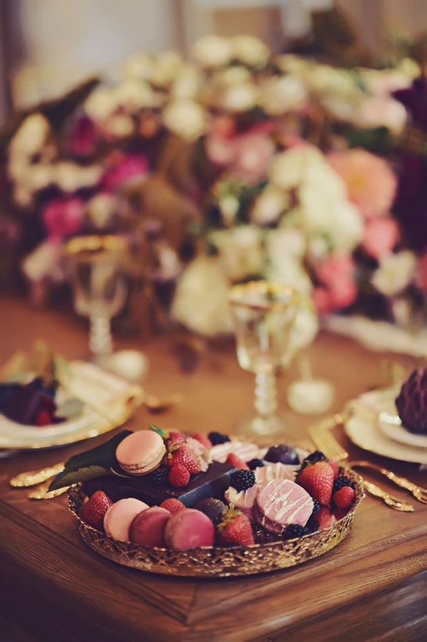 gold-glam-wedding-inspiration