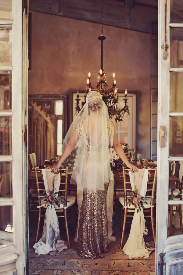 gold-glam-wedding-inspiration