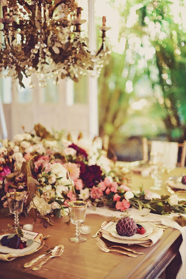 gold-glam-wedding-inspiration