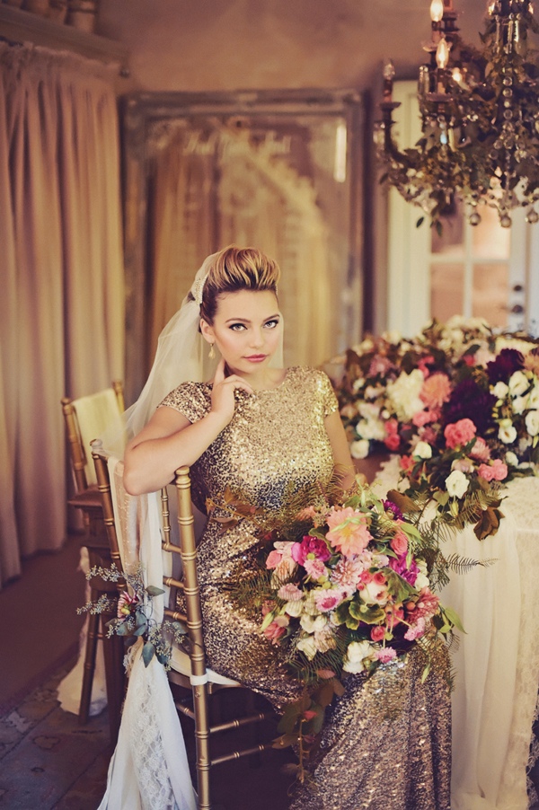 gold-glam-wedding-inspiration