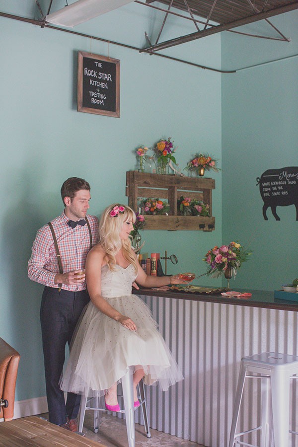 how-to-create-a-woodsy-indoor-wedding
