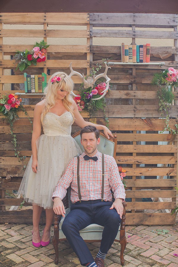 how-to-create-a-woodsy-indoor-wedding