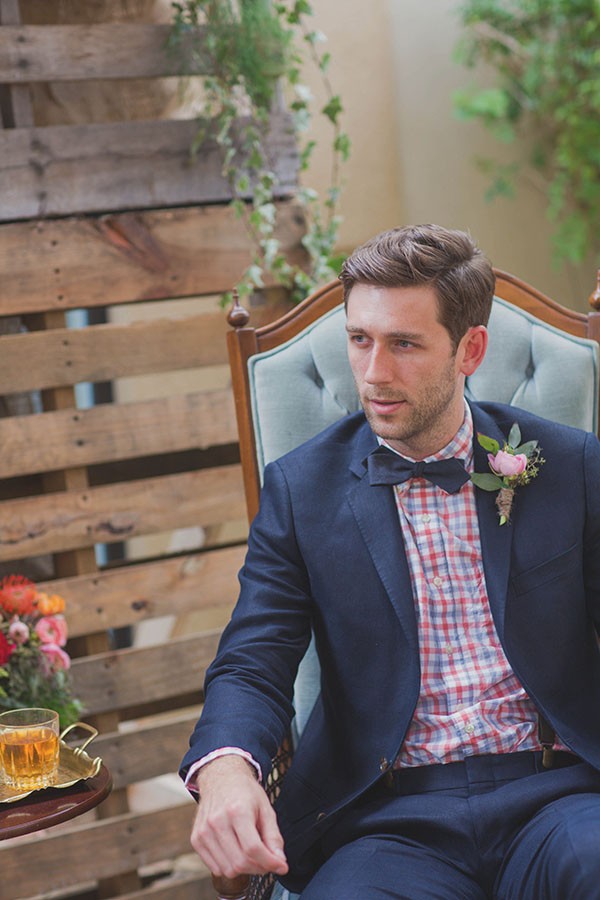 how-to-create-a-woodsy-indoor-wedding