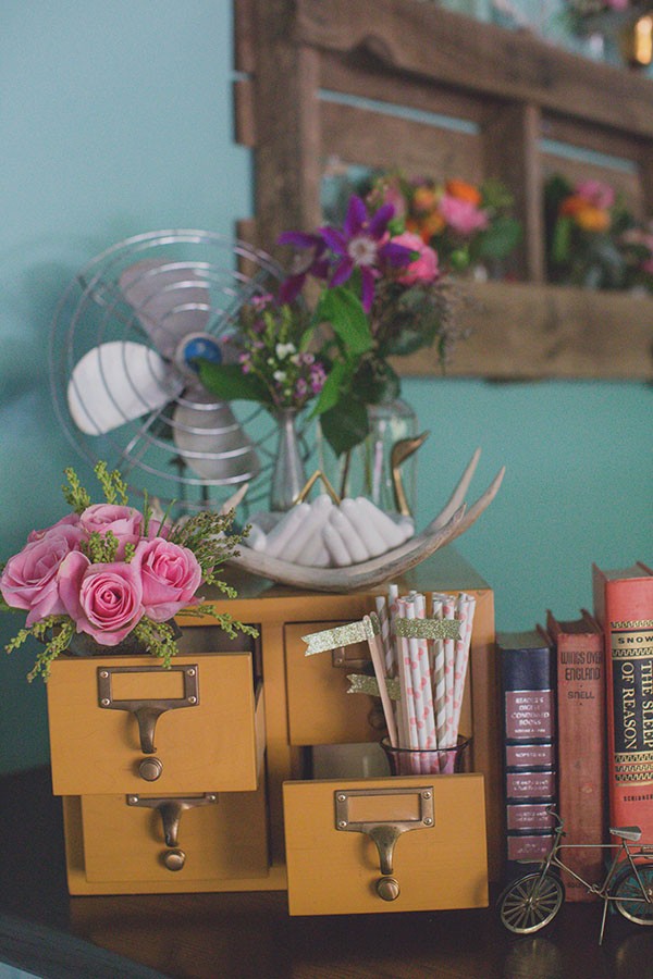 how-to-create-a-woodsy-indoor-wedding