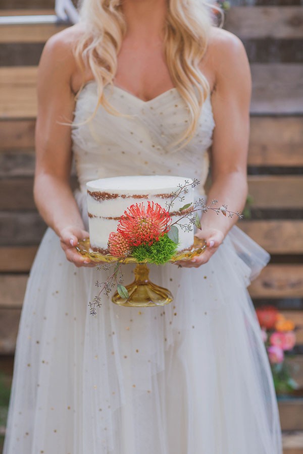 how-to-create-a-woodsy-indoor-wedding