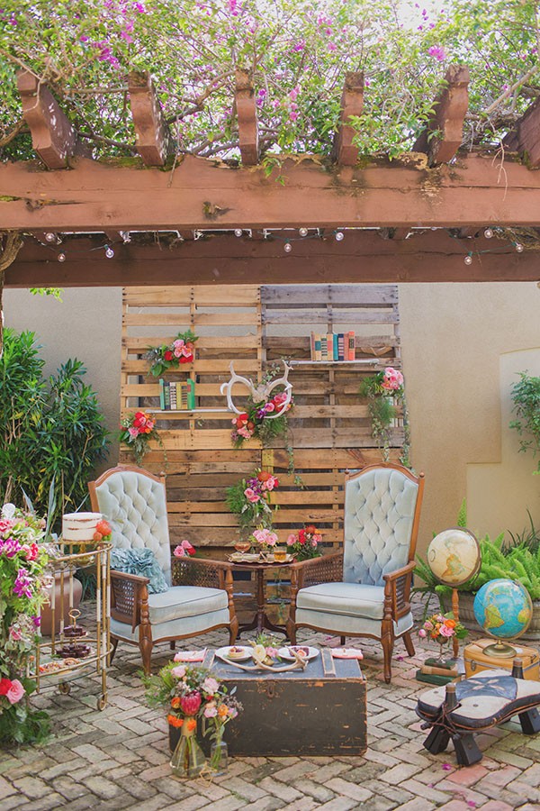 how-to-create-a-woodsy-indoor-wedding