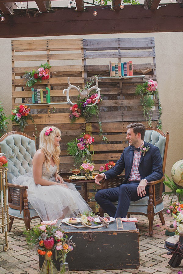 how-to-create-a-woodsy-indoor-wedding