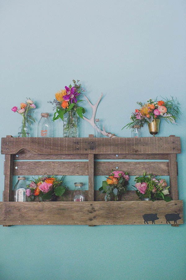 how-to-create-a-woodsy-indoor-wedding