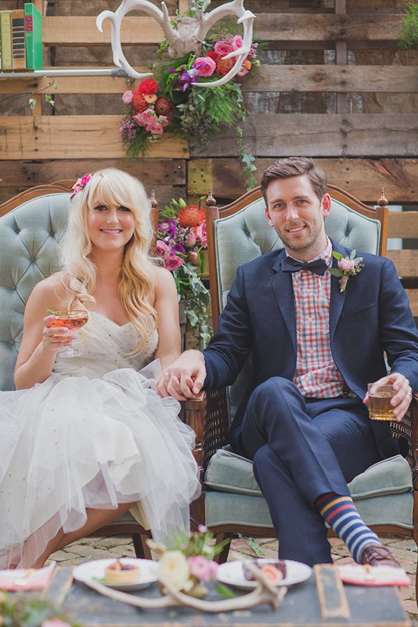 how-to-create-a-woodsy-indoor-wedding