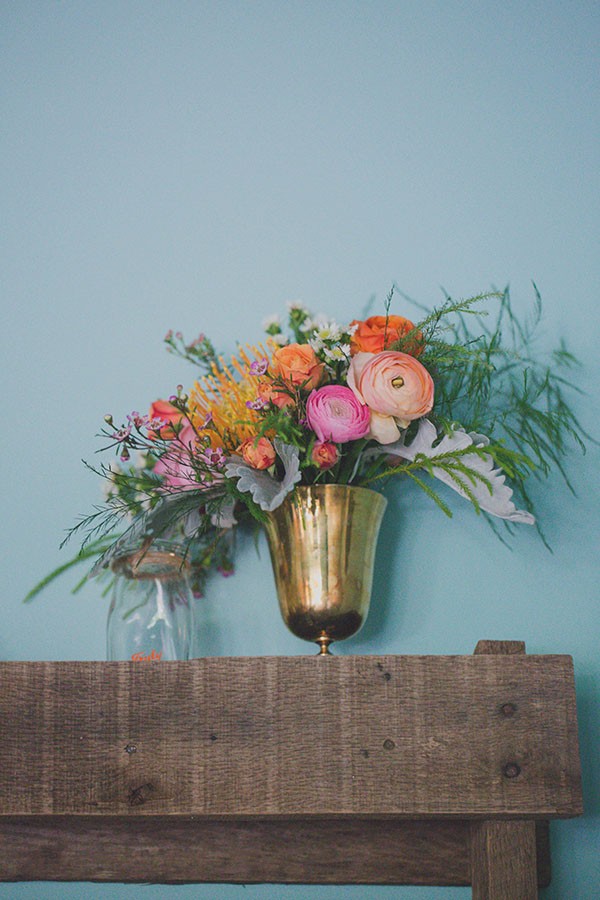how-to-create-a-woodsy-indoor-wedding