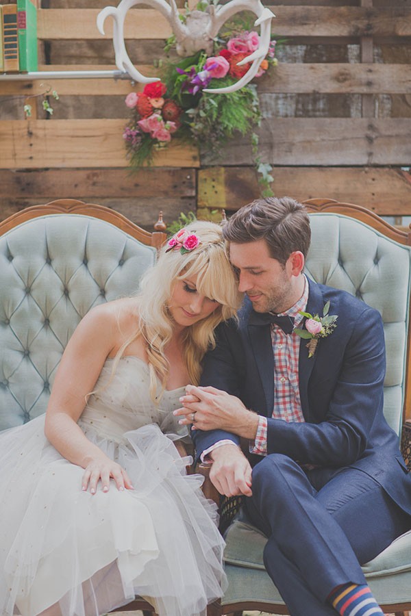 how-to-create-a-woodsy-indoor-wedding