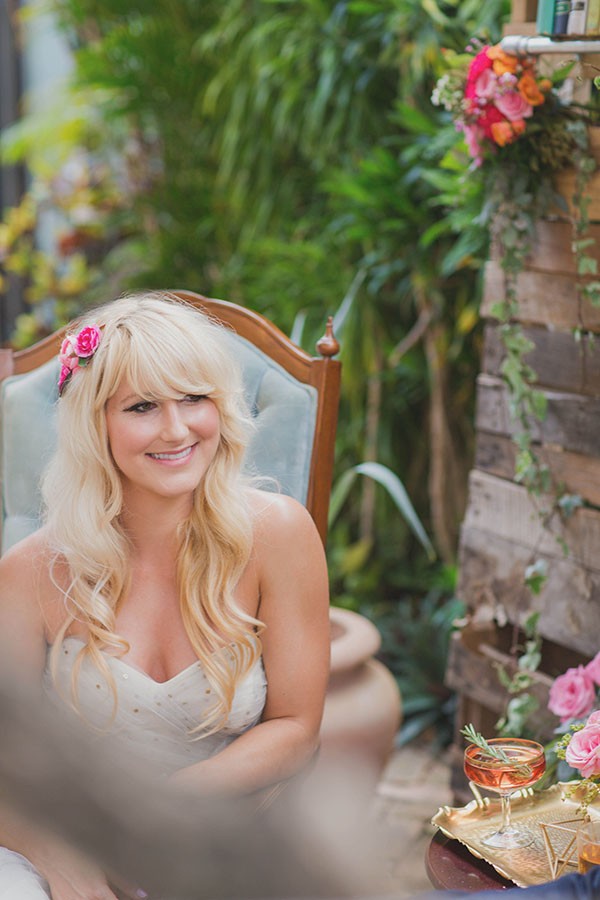 how-to-create-a-woodsy-indoor-wedding