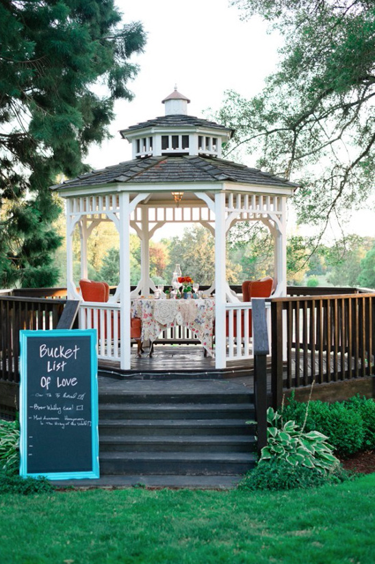gazebo picnic