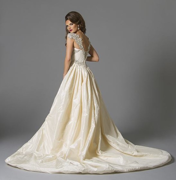 Katerina Bocci Fall 2015 Bridal Collection