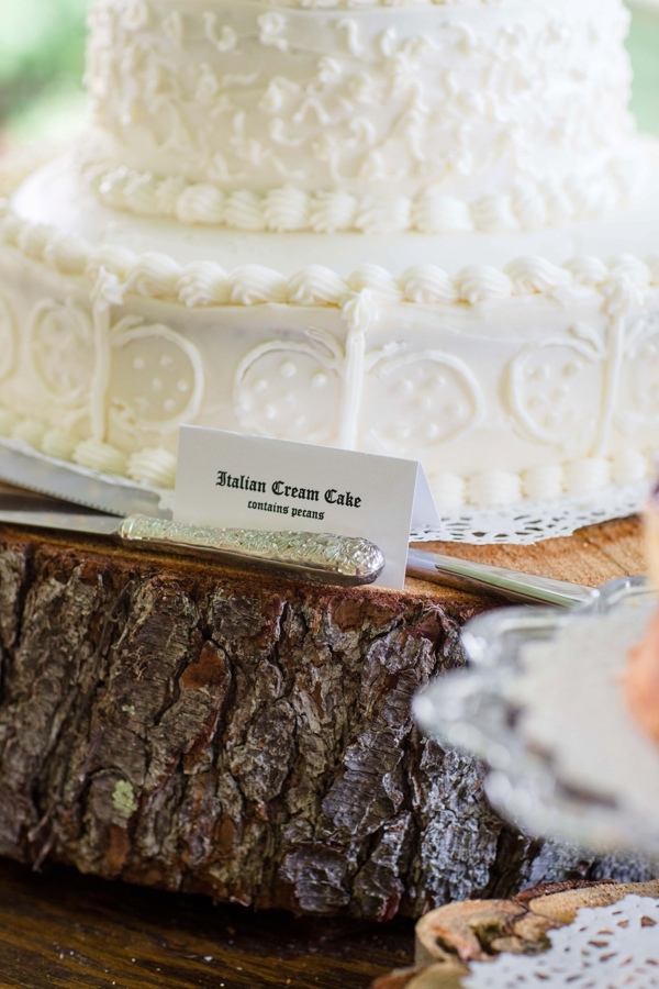 monogrammed-garden-wedding