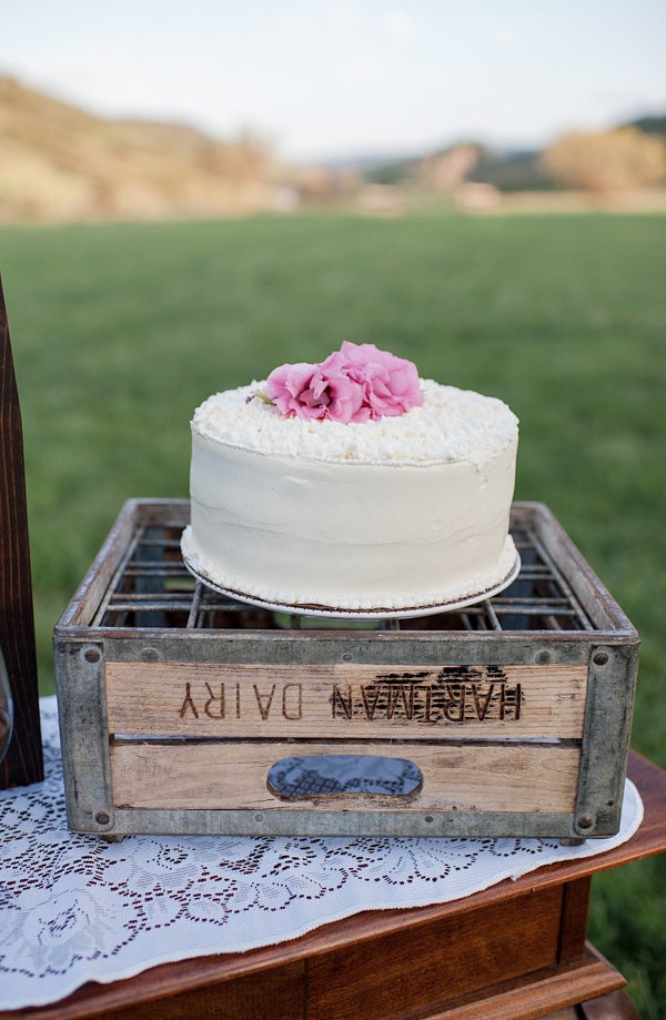 pink-and-fuchsia-outdoor-wedding-ideas