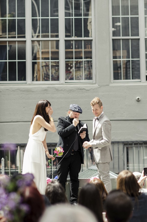 spunky-rooftop-wedding
