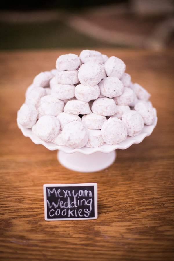 texas-navy-and-orange-wedding