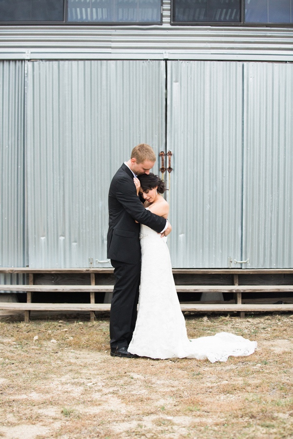texas-navy-and-orange-wedding