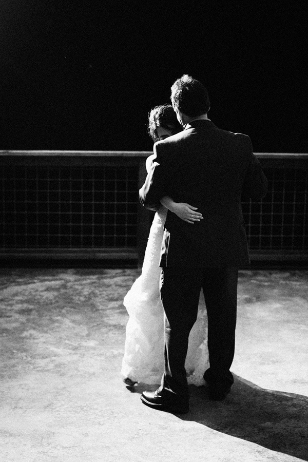 texas-navy-and-orange-wedding