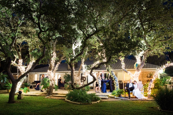 texas-navy-and-orange-wedding