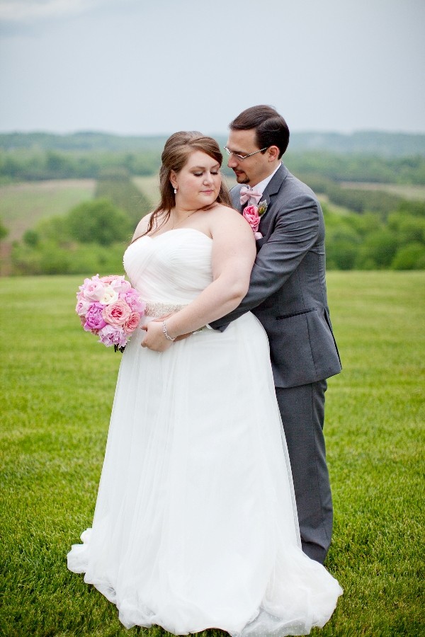 vintage-milk-glass-wedding
