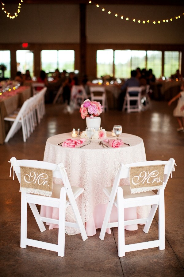 vintage-milk-glass-wedding