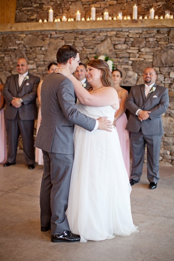vintage-milk-glass-wedding