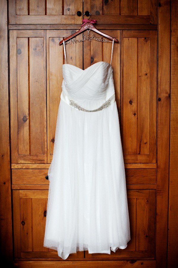 vintage-milk-glass-wedding
