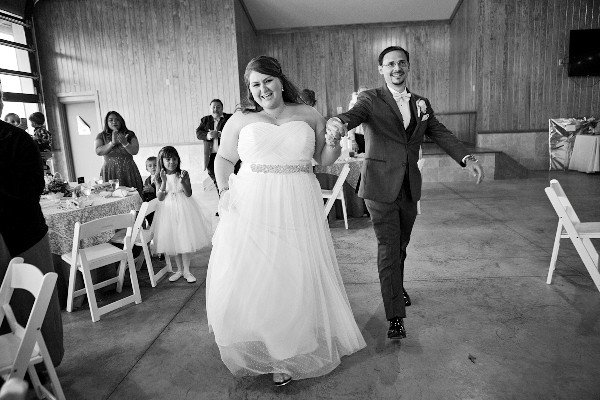 vintage-milk-glass-wedding