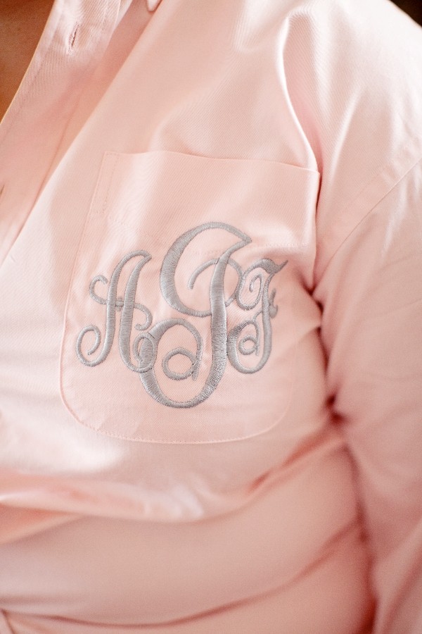 vintage-milk-glass-wedding