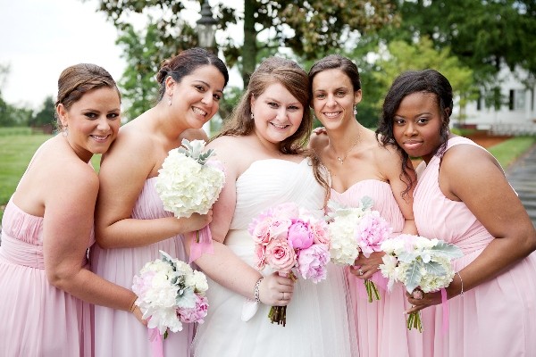 vintage-milk-glass-wedding