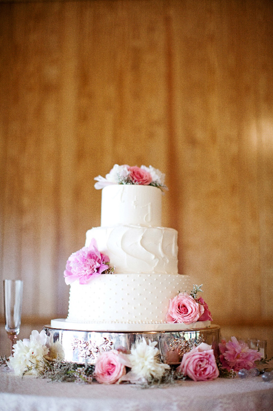 wedding cake by Maxie Bs Bakery