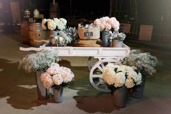 a-barn-made-beautiful-wedding