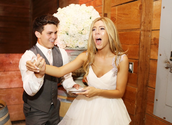 a-barn-made-beautiful-wedding