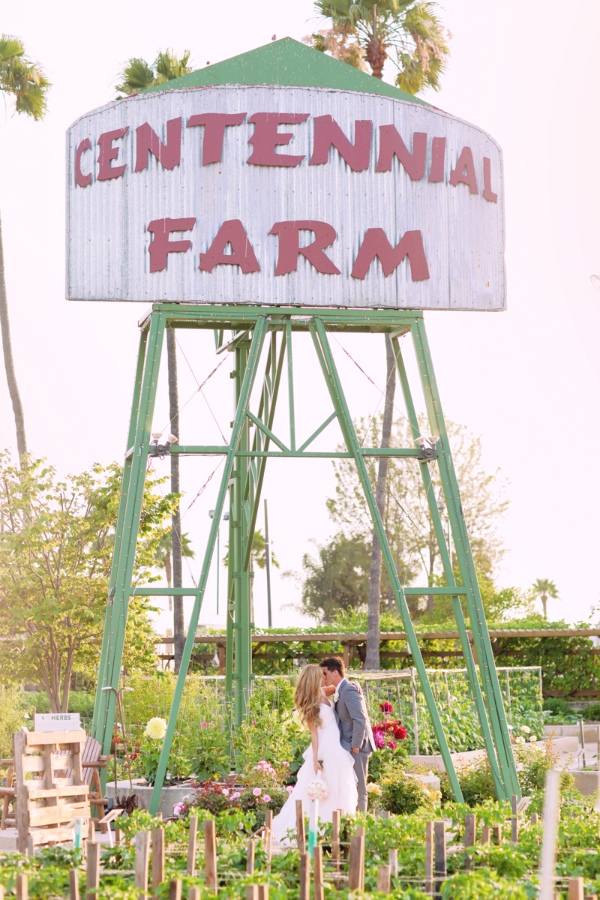 a-barn-made-beautiful-wedding