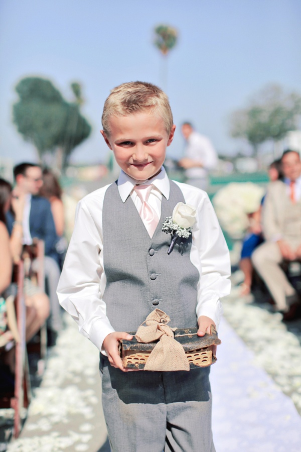a-barn-made-beautiful-wedding