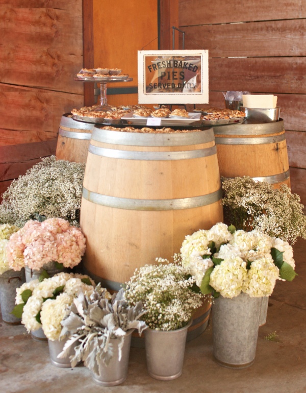 a-barn-made-beautiful-wedding