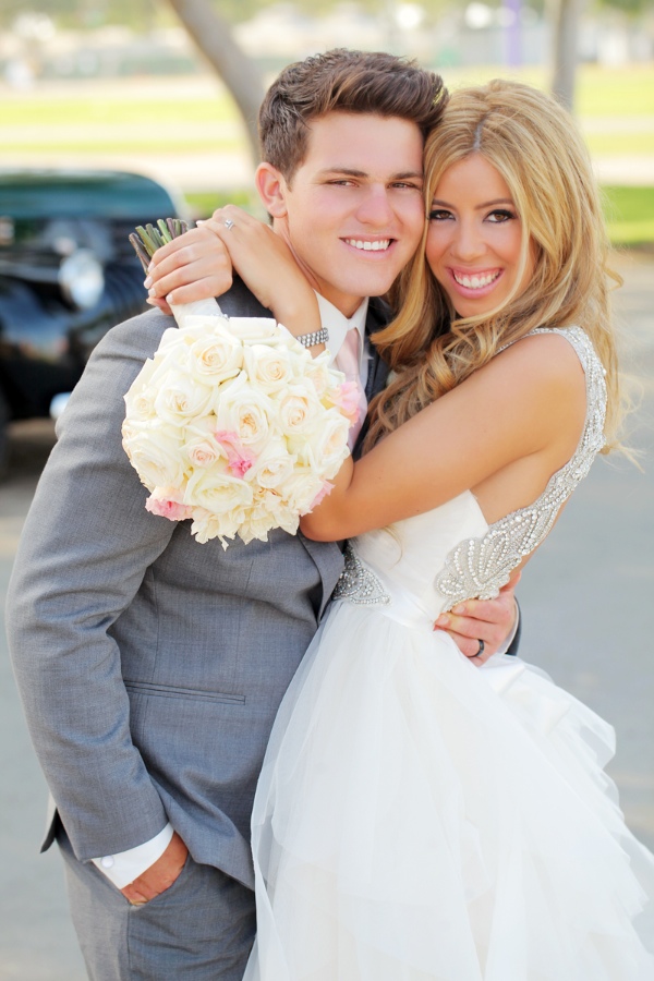 a-barn-made-beautiful-wedding
