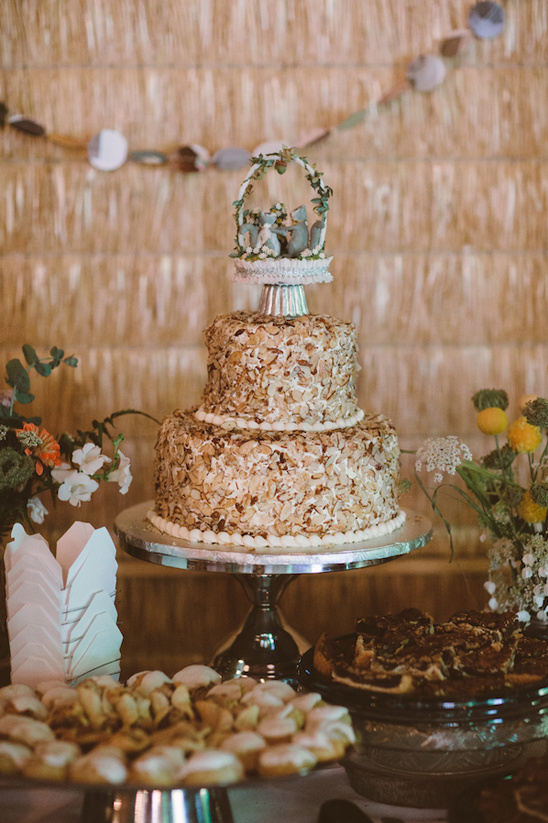 almond wedding cake