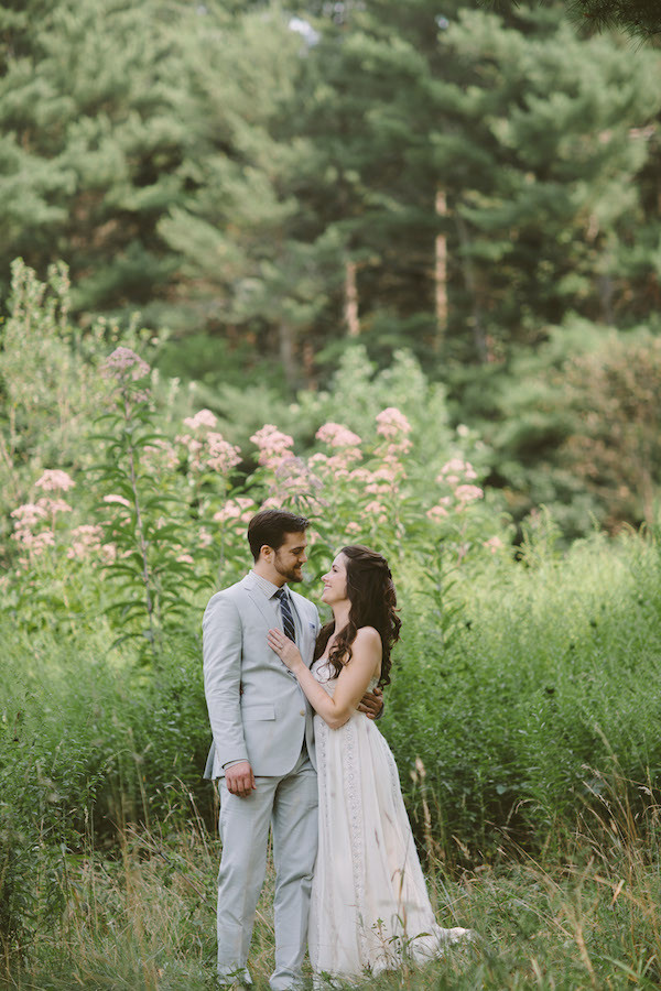 all-natural-barn-wedding-at-fallingwater