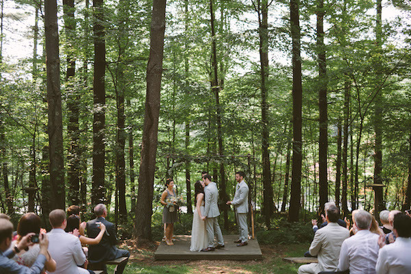 all-natural-barn-wedding-at-fallingwater