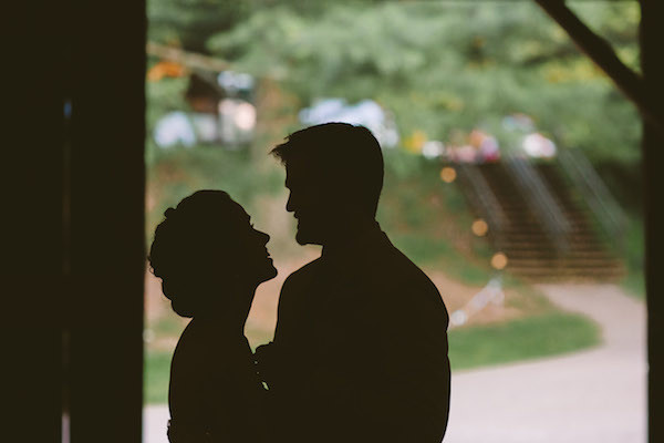 all-natural-barn-wedding-at-fallingwater