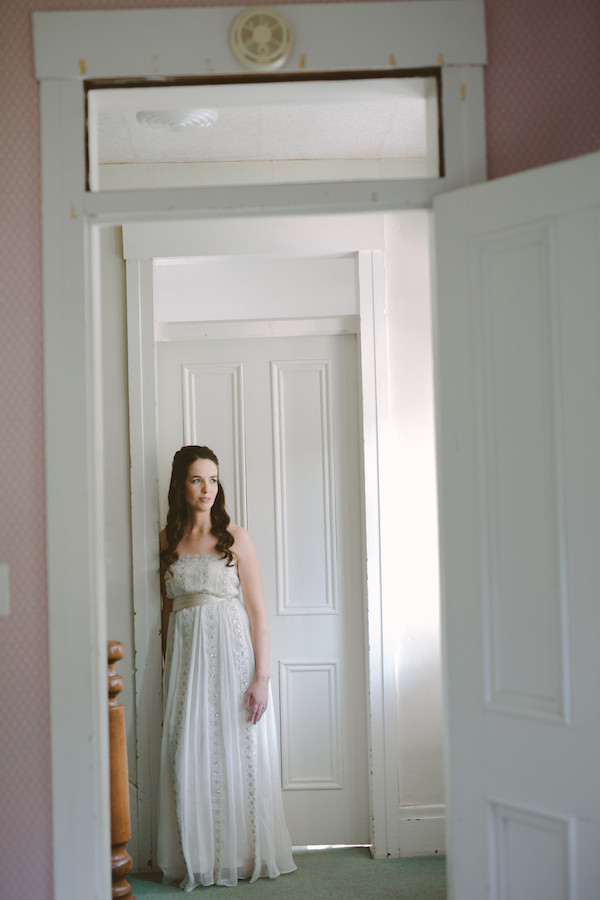 all-natural-barn-wedding-at-fallingwater