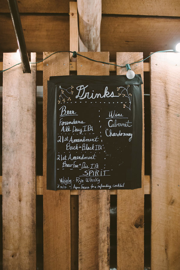 all-natural-barn-wedding-at-fallingwater